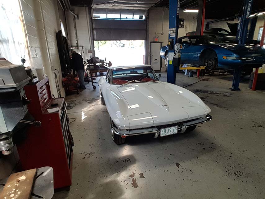 White 1967 Corvette